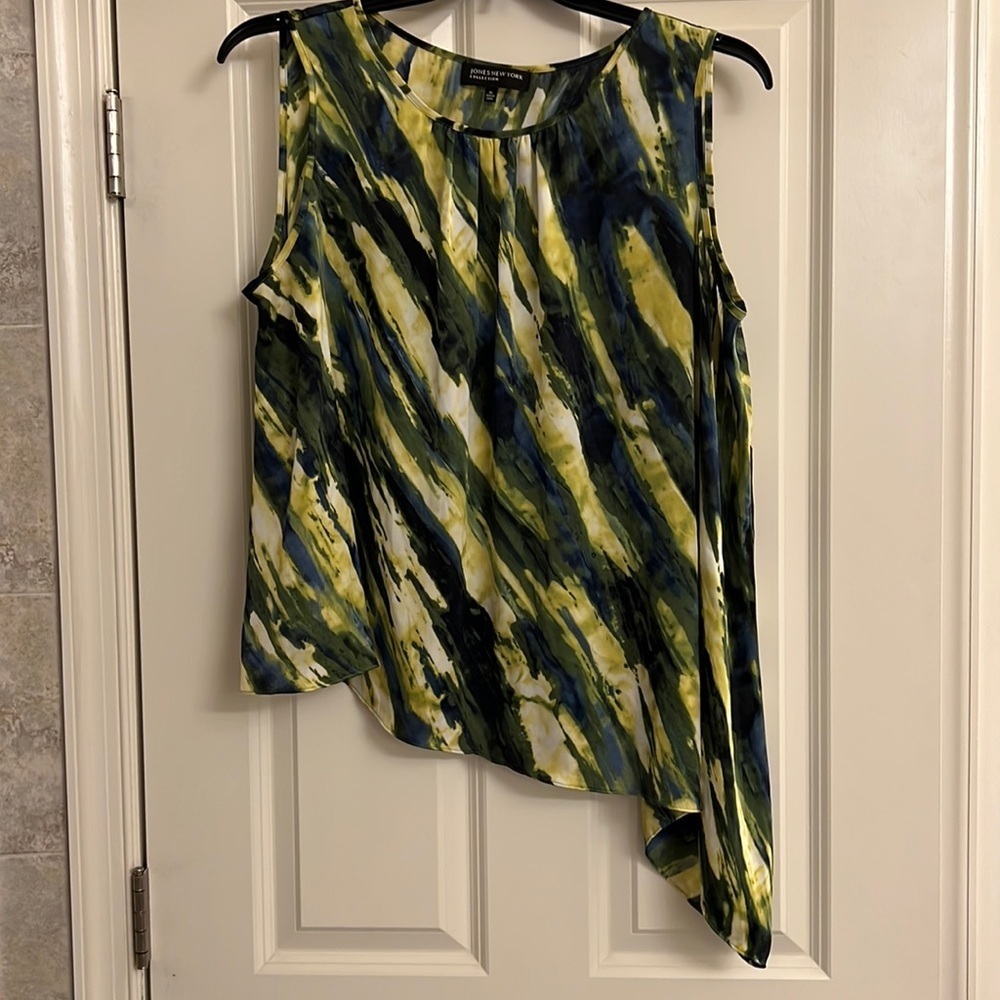 Jones New York tank